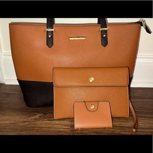 Matching three piece set! Tote bag, wristlet, and wallet!